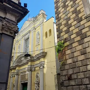 Palazzo Carafa Di Montorio Bed & Breakfast