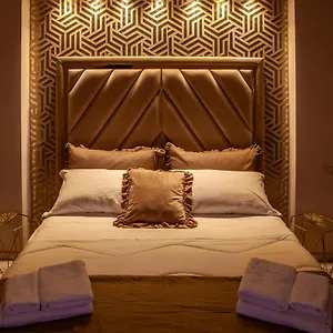 Pensjonat Airport Luxury, Neapol
